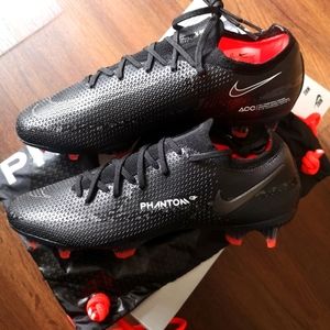 Nike Phantom GT2 Elite FG Soccer Cleats